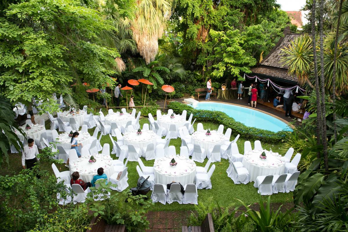 จัดเลี้ยงงานแต่งงานในบ้านเรือนไทย