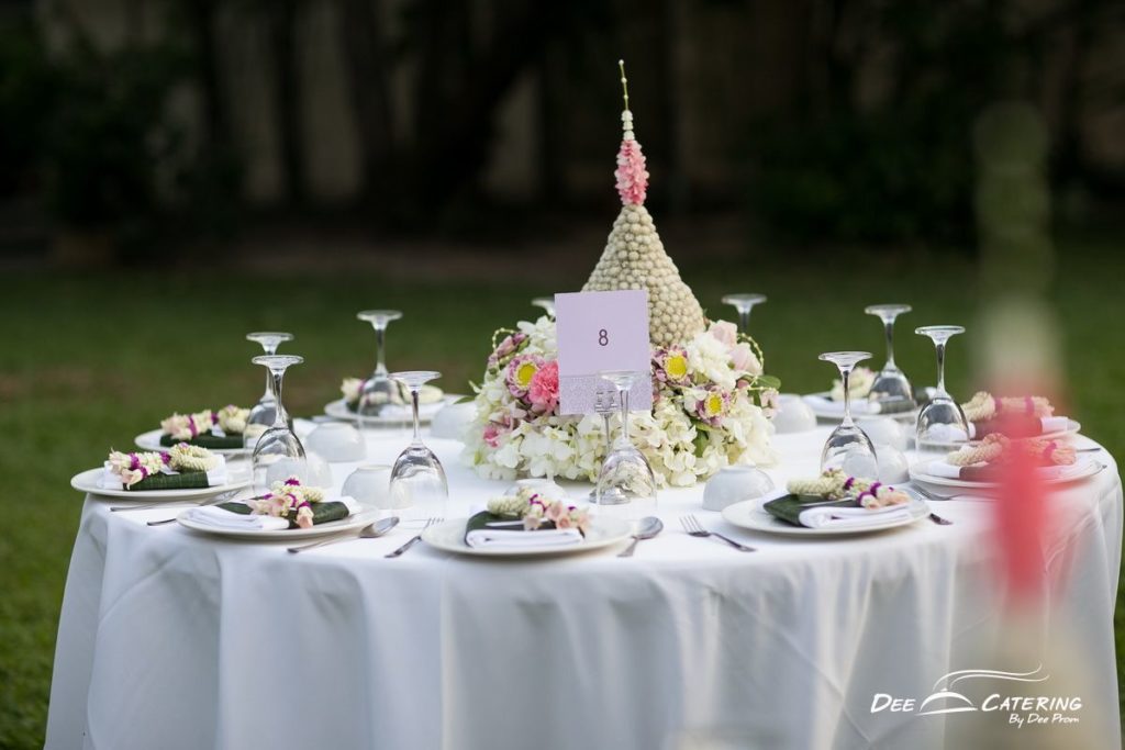 รับจัด โต๊ะไทย โต๊ะไทยงานแต่ง อาหารคุณภาพดี | Dee Catering