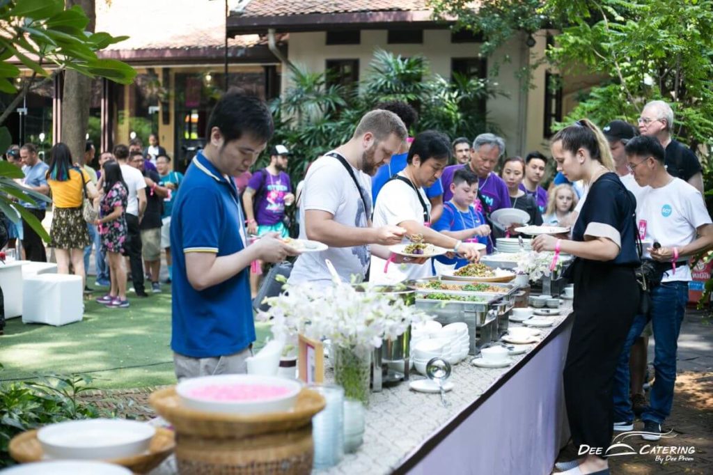 จัดประชุม สัมมนา นานาชาติ ด้วยอาหารบุฟเฟต์ ซุ้มอาหารและ ขนมเบรค อร่อยๆ โดย deecatering