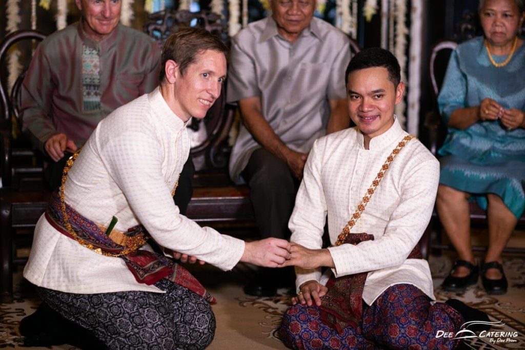 งานแต่งงานชายชาย พิธีแต่งงานแบบไทย ที่บ้านคึกฤทธิ์