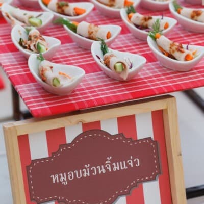 งานเลี้ยงธีมคาร์นิวัล