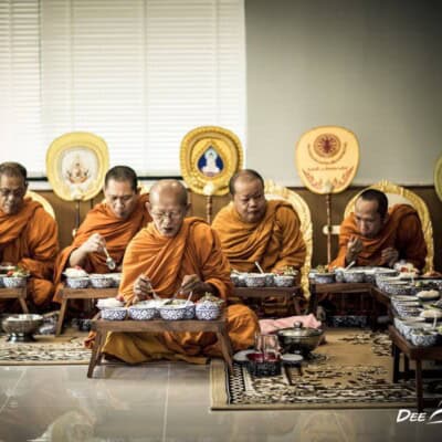 ทำบุญเลี้ยงพระ ทำบุญขึ้นบ้านใหม่