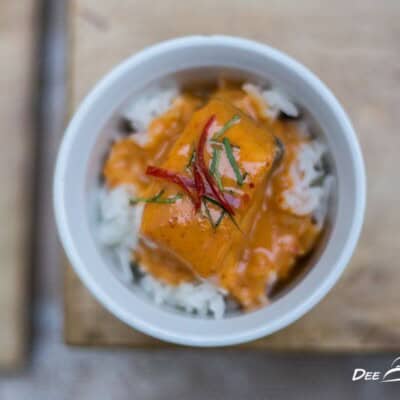 ข้าวฉู่ฉี่ปลาแซลม่อน